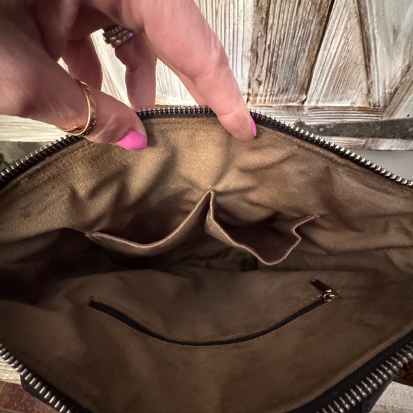 Beautiful Handcrafted Leather and Cowhide Fringe Bag! New! - Picture 13 of 16